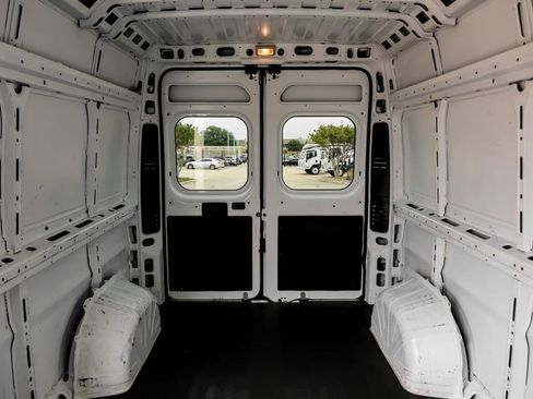 Used 2023 RAM ProMaster 2500 image 34