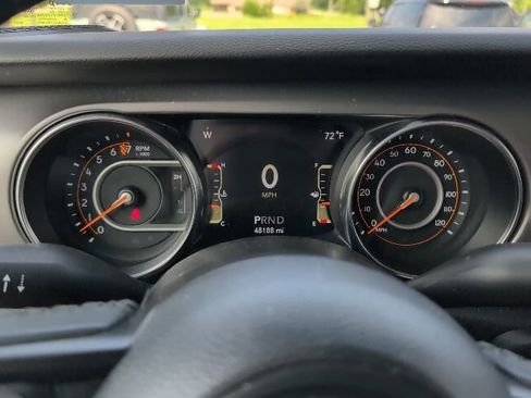 Used 2022 Jeep Wrangler Unlimited Sport AWD/4WD image 11