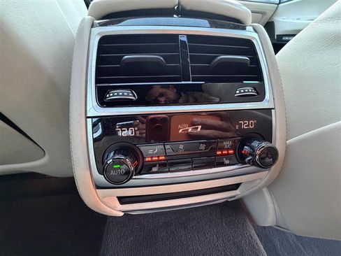 Used 2016 BMW 740i 740i image 32