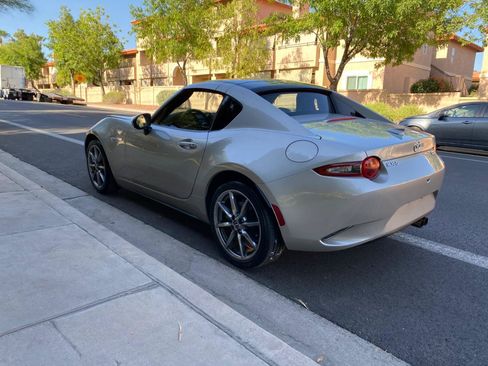 Used 2023 MAZDA MX-5 Miata Grand Touring RWD image 11