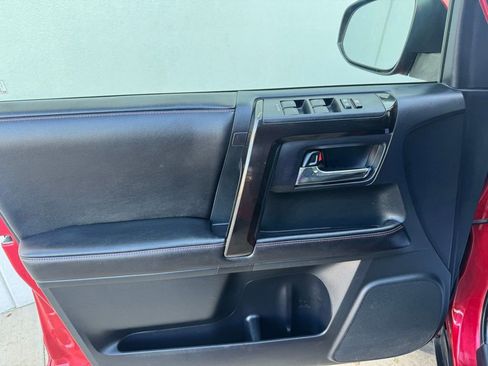 Used 2015 Toyota 4Runner Trail Premium AWD/4WD image 12