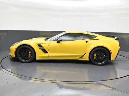 Used 2017 Chevrolet Corvette Grand Sport RWD image 2