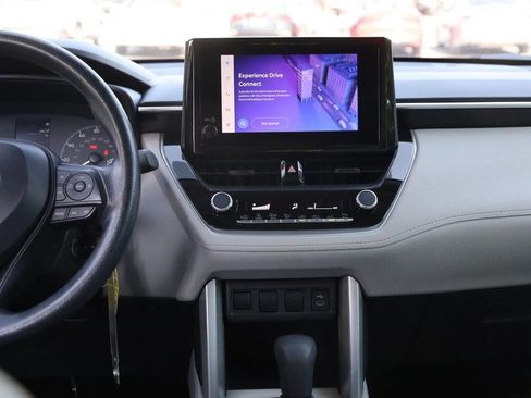 Used 2024 Toyota Corolla Cross L AWD/4WD image 23