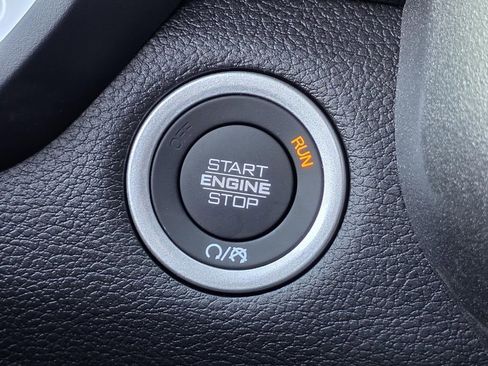New 2026 RAM 1500 Tradesman AWD/4WD image 17