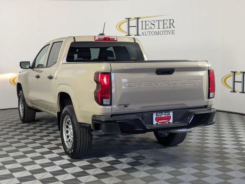 Used 2024 Chevrolet Colorado W/T RWD image 4