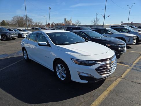 Certified 2024 Chevrolet Malibu LT image 1