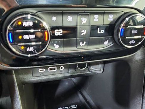 Used 2023 Buick Encore GX Essence w/ Advanced Technology Package FWD image 18