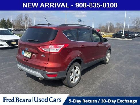Used 2016 Ford Escape SE w/ Equipment Group 201A image 7