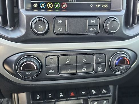 Used 2021 Chevrolet Colorado ZR2 image 33