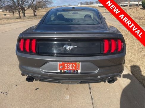 Used 2018 Ford Mustang Coupe w/ Equipment Group 101A image 4
