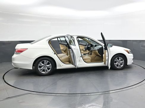 Used 2012 Honda Accord SE image 32