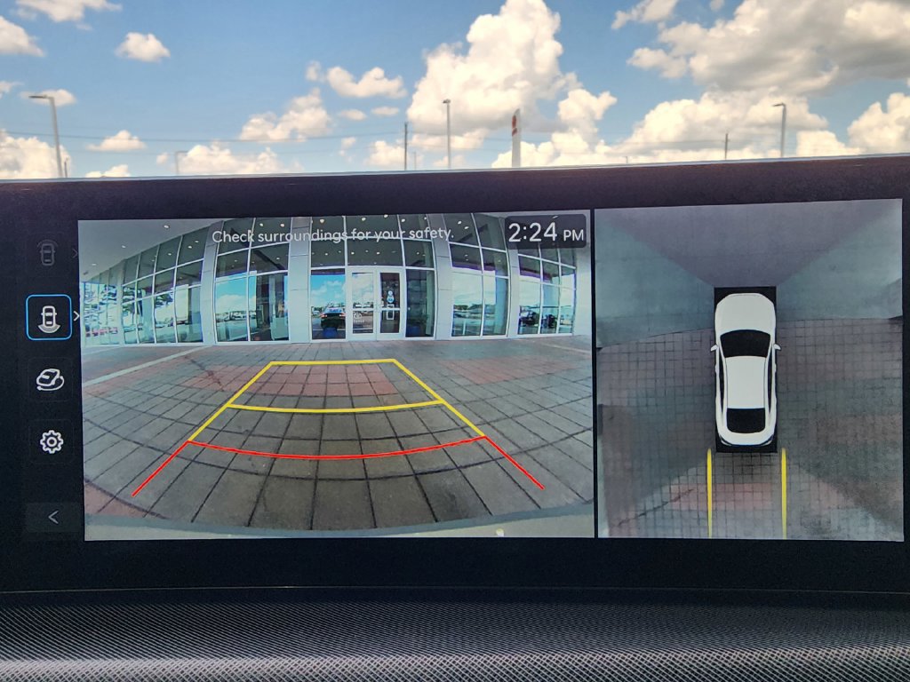 Used 2025 Hyundai Sonata Limited FWD image 24