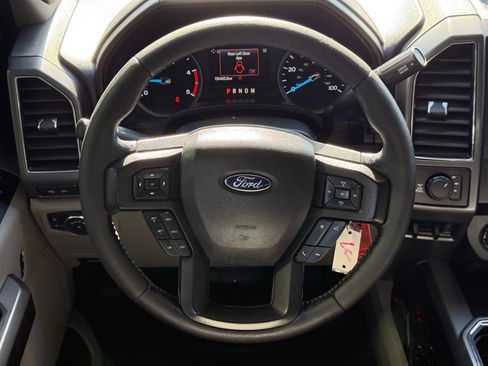 Used 2022 Ford F250 XLT w/ XLT Premium Package image 15
