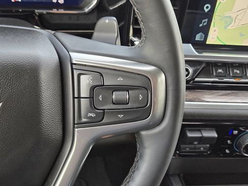 Used 2025 Chevrolet Silverado 1500 LTZ AWD/4WD image 30