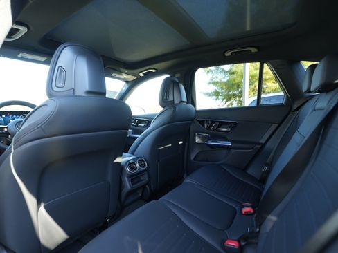 New 2026 Mercedes-Benz GLC 300 4MATIC image 38