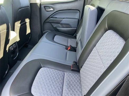 Used 2022 Chevrolet Colorado Z71 image 24