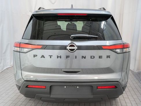 New 2025 Nissan Pathfinder SV w/ Black Appearance Package image 5