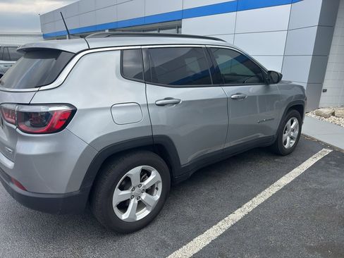 Used 2022 Jeep Compass Latitude image 5