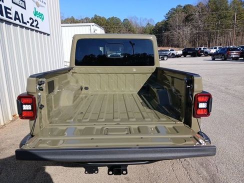 New 2026 Jeep Gladiator Rubicon image 6