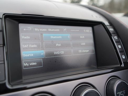 Used 2017 Jaguar F-TYPE R image 36