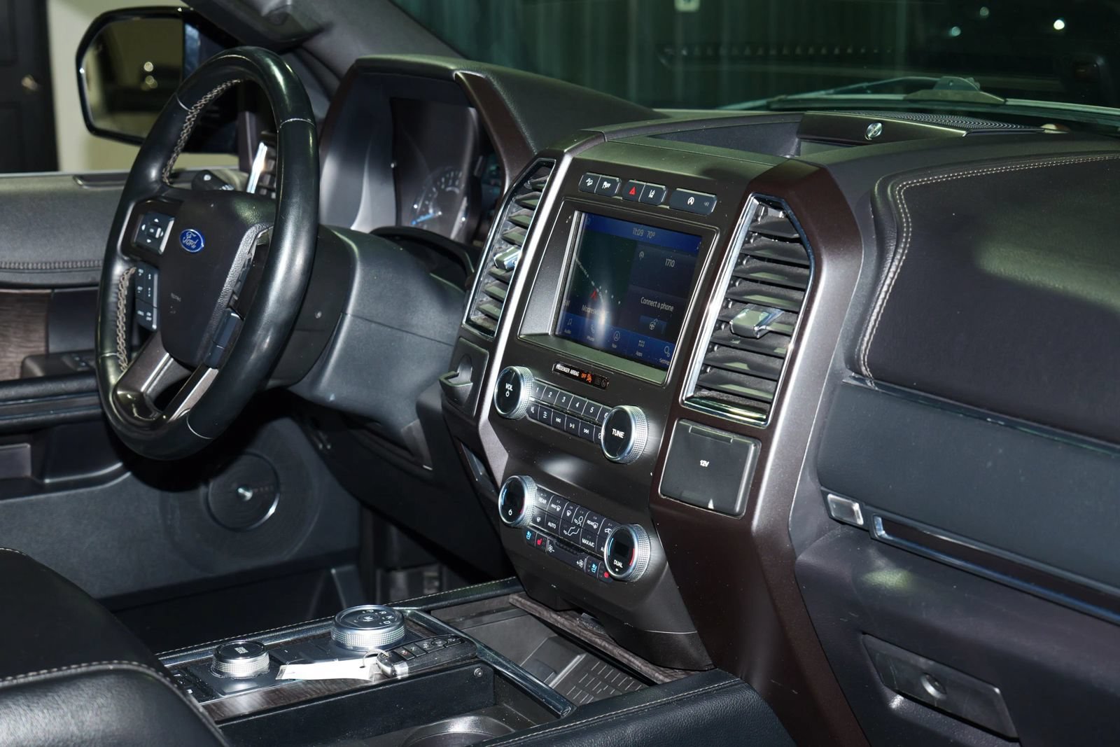 Used 2021 Ford Expedition Limited AWD/4WD image 13