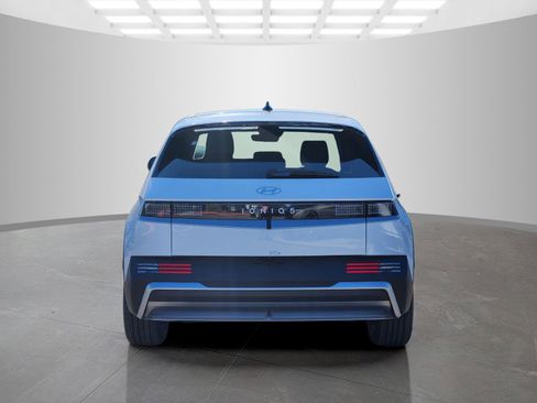 New 2026 Hyundai Ioniq 5 SE image 4