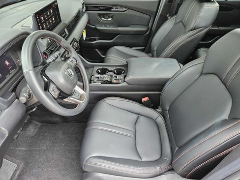 Used 2026 Honda Pilot TrailSport image 13