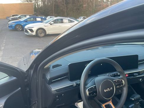 Used 2025 Kia K5 LXS image 33