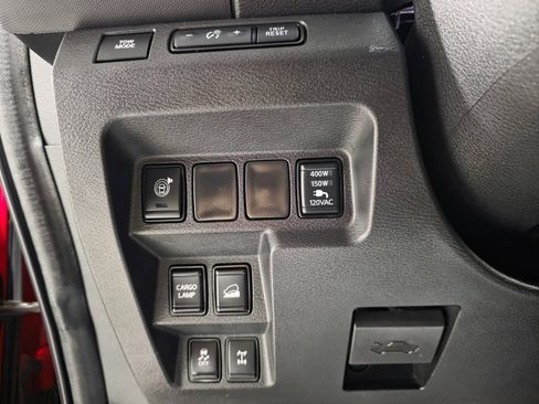 Used 2022 Nissan Frontier PRO-4X image 36