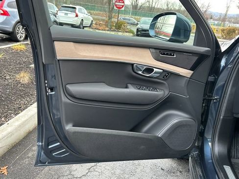 Used 2026 Volvo XC90 B5 Plus w/ Protection Package Premier image 6