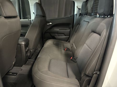 Used 2019 Chevrolet Colorado LT w/ LT Convenience Package image 7