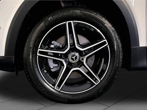 New 2026 Mercedes-Benz GLB 250 4MATIC image 17