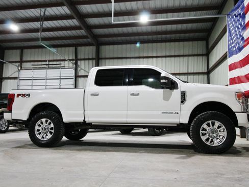 Used 2022 Ford F250 Limited AWD/4WD image 14