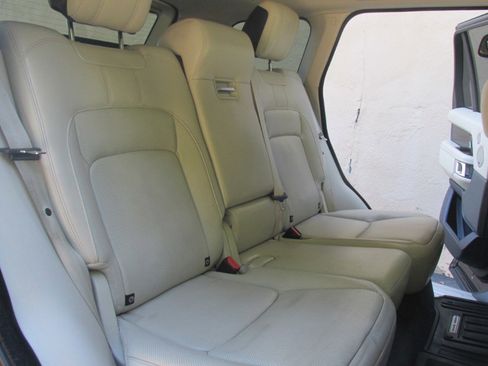 Used 2020 Land Rover Range Rover HSE image 88