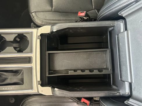Used 2019 Ford F150 Lariat w/ Equipment Group 502A Luxury AWD/4WD image 30