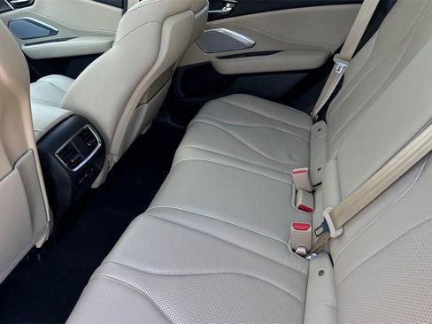 Certified 2023 Acura RDX AWD w/ Advance Package image 5