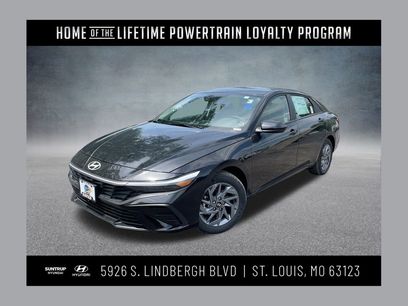 Used 2025 Hyundai Elantra Blue