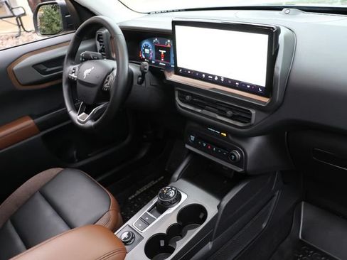 Used 2025 Ford Bronco Sport Outer Banks w/ Outer Banks Tech Package+ AWD/4WD image 13