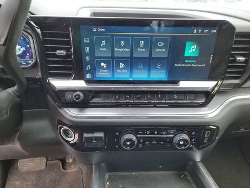 Used 2024 Chevrolet Silverado 2500 High Country w/ Technology Package image 17