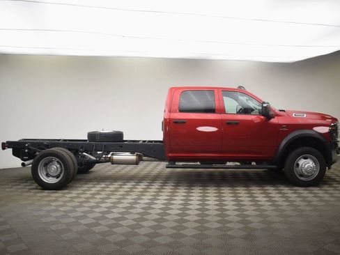 New 2026 RAM 5500 Tradesman AWD/4WD image 3
