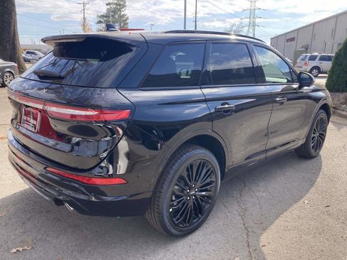 New 2026 Lincoln Corsair Reserve w/ Jet Appearance Package image 3