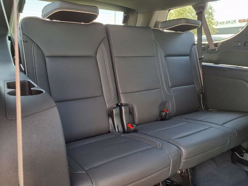 Used 2026 GMC Yukon XL Elevation image 15