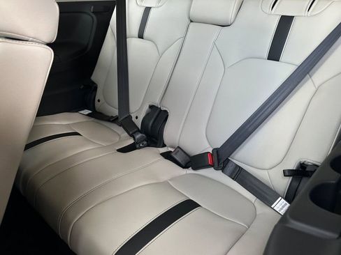 New 2026 Honda Pilot Touring image 17
