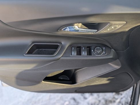 Used 2021 Chevrolet Equinox LT image 26