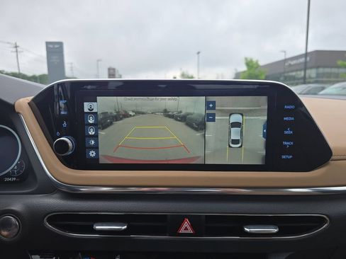Used 2020 Hyundai Sonata Limited FWD image 17