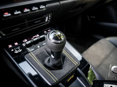 Used 2022 Porsche 911 GT3 RWD image 26