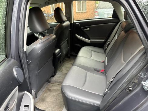Used 2015 Toyota Prius Four FWD image 27
