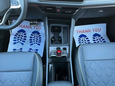 Certified 2025 Volkswagen Tiguan SEL R-Line image 16