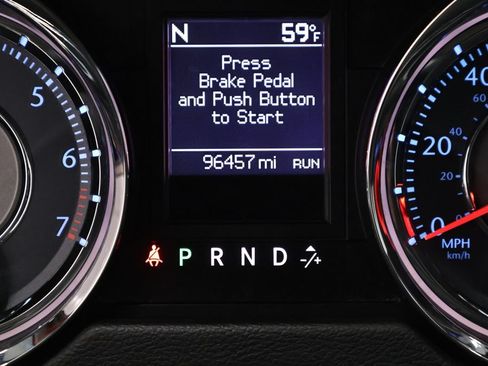 Used 2016 Chrysler Town & Country Touring w/ Driver Convenience Group FWD image 23