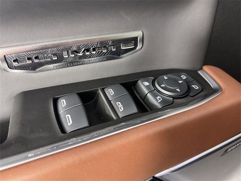 Used 2025 GMC Sierra 1500 Denali Ultimate image 24